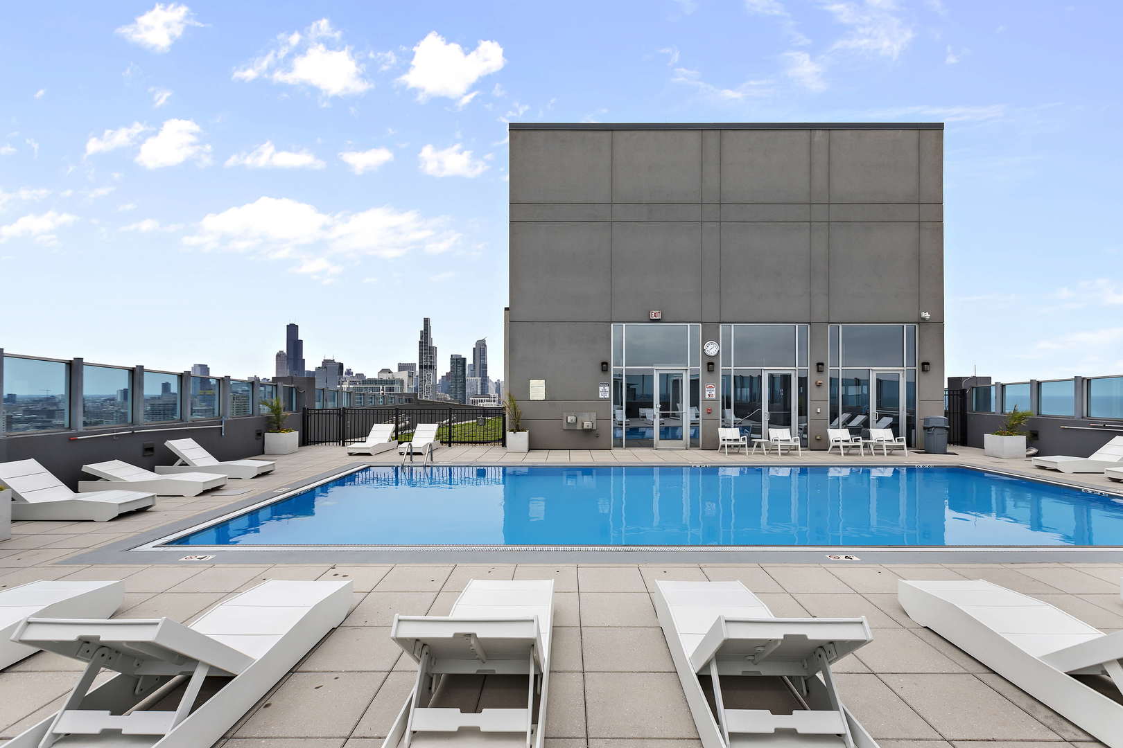 1901 S Calumet Avenue Unit: 1008