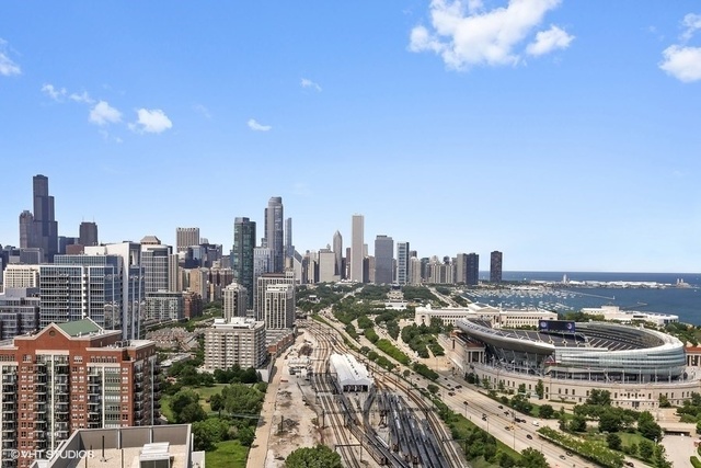 1901 S Calumet Avenue Unit: 1008