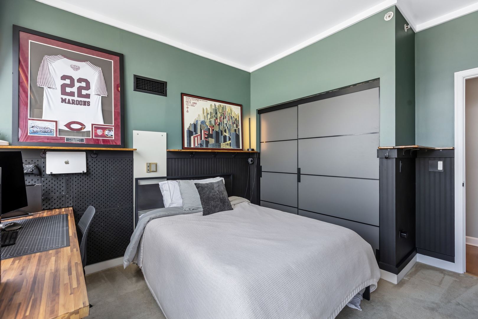 1901 S Calumet Avenue Unit: 1008