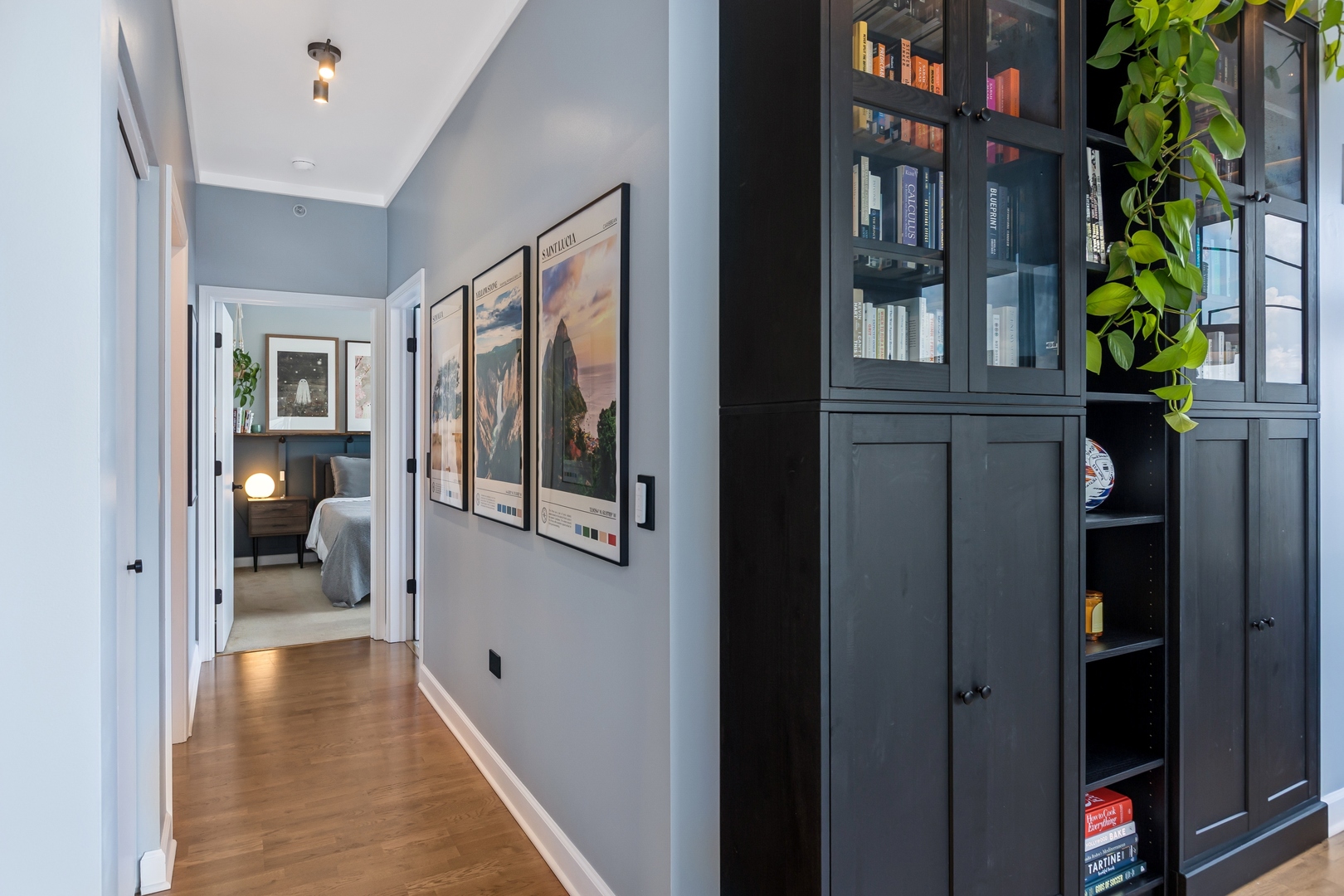 1901 S Calumet Avenue Unit: 1008