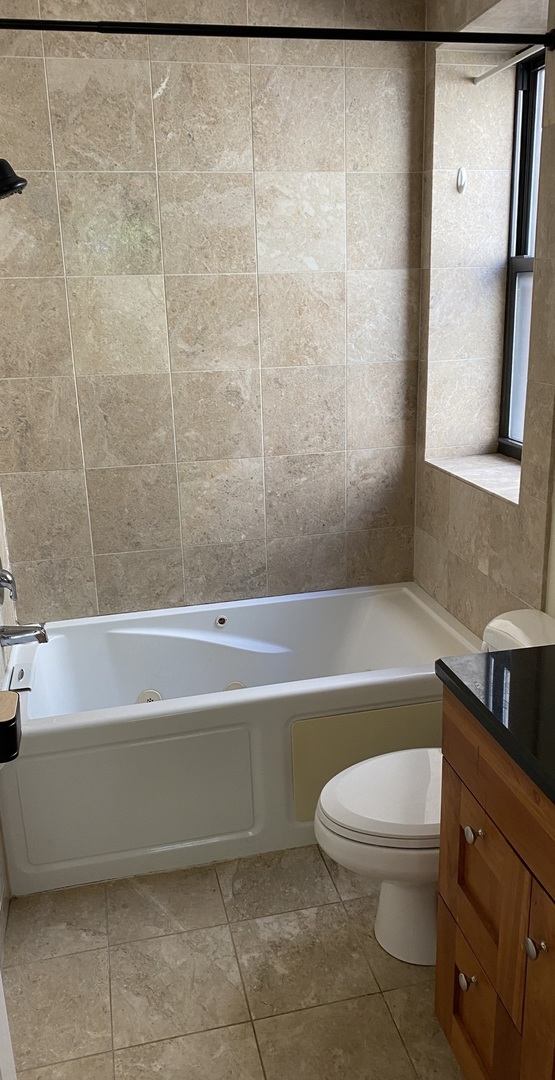 4829 N Kimball Avenue Unit: 2