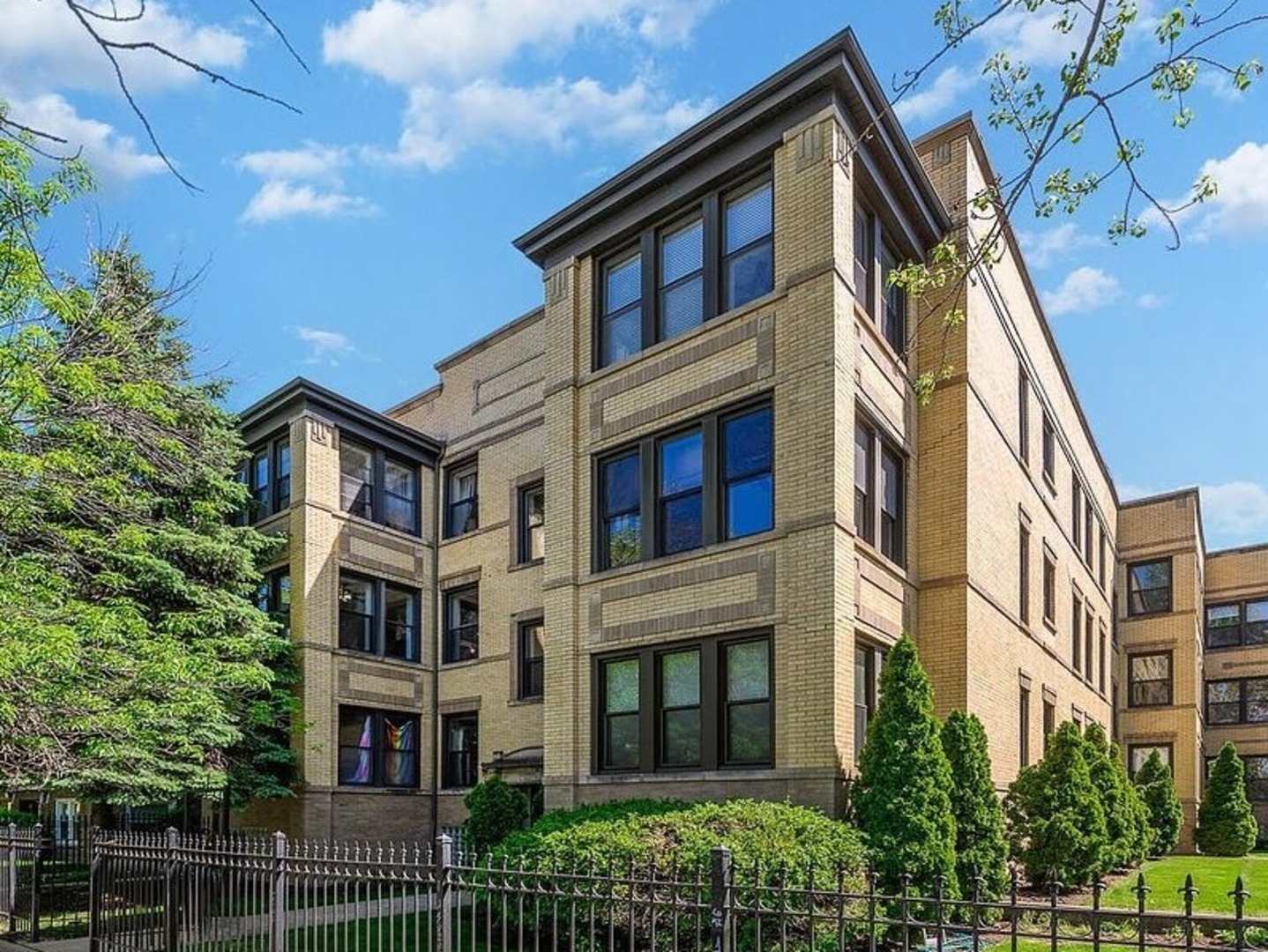 4829 N Kimball Avenue Unit: 2