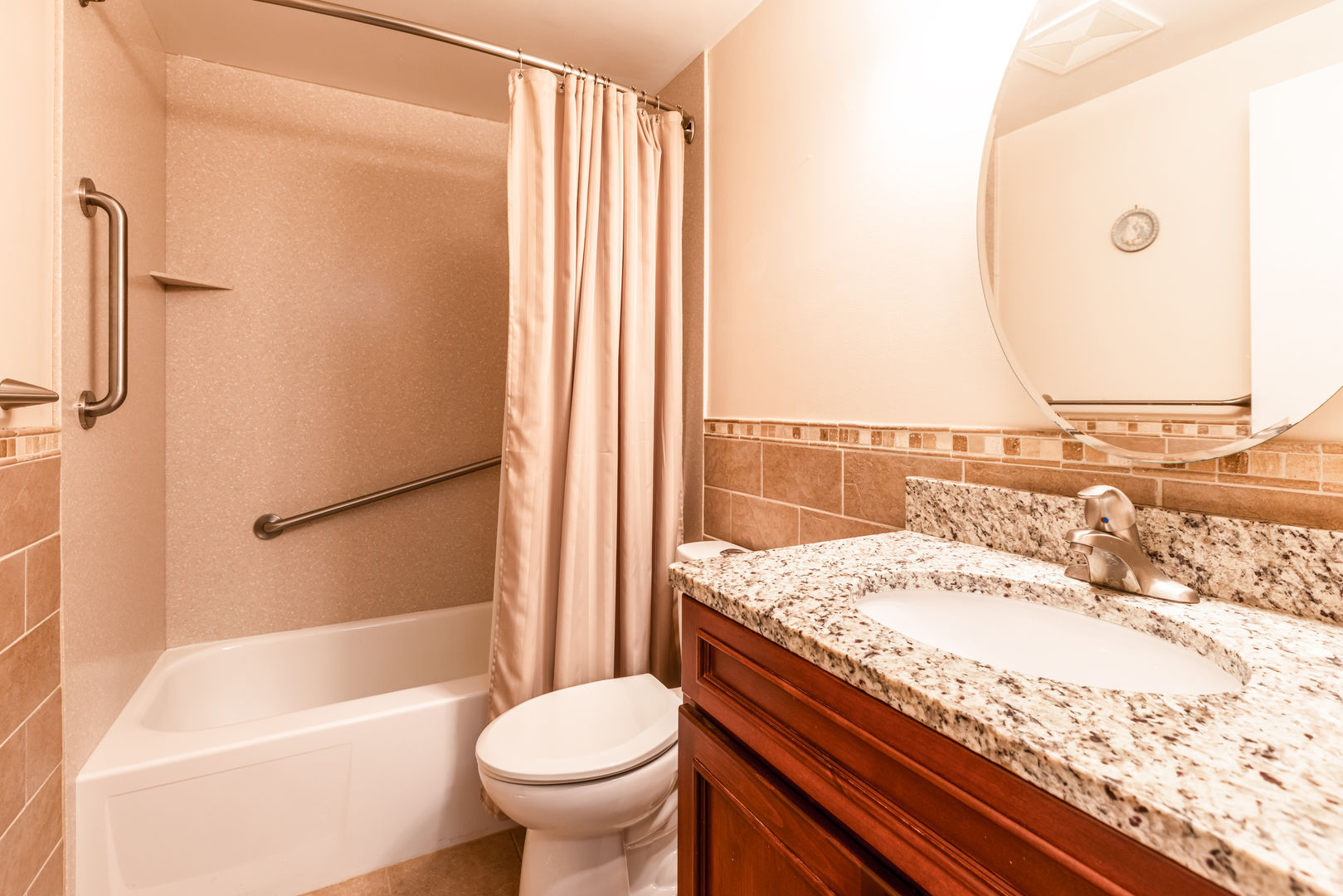 1520 W Beverly Circle