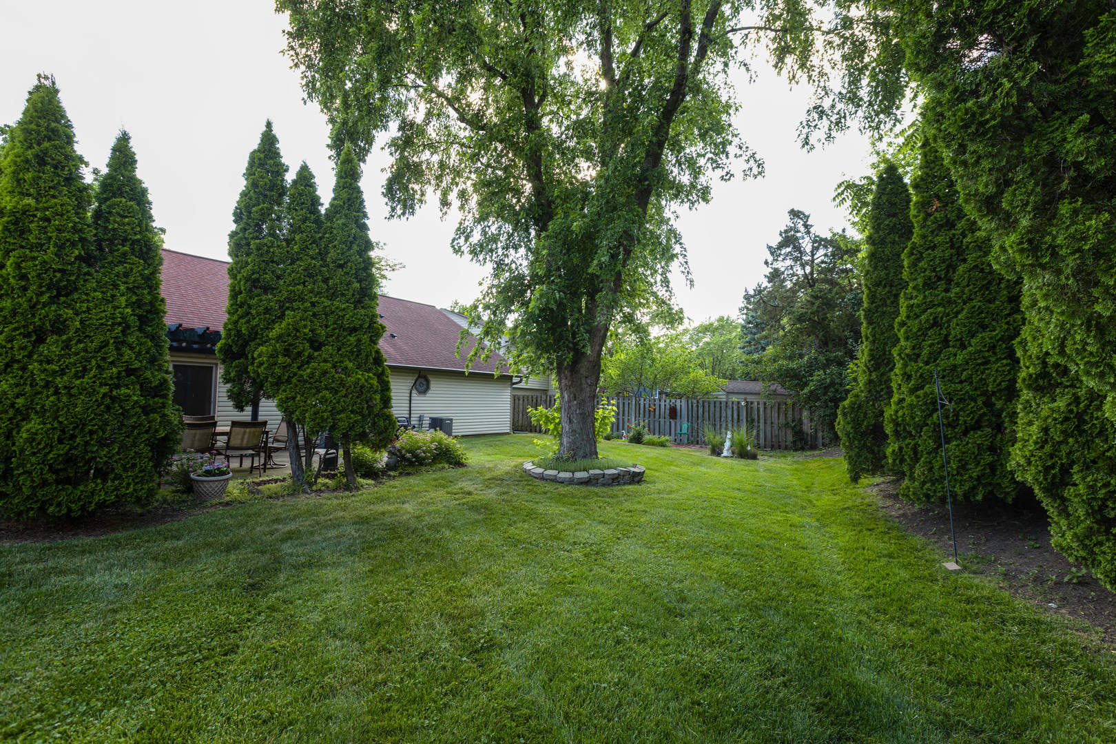 1520 W Beverly Circle