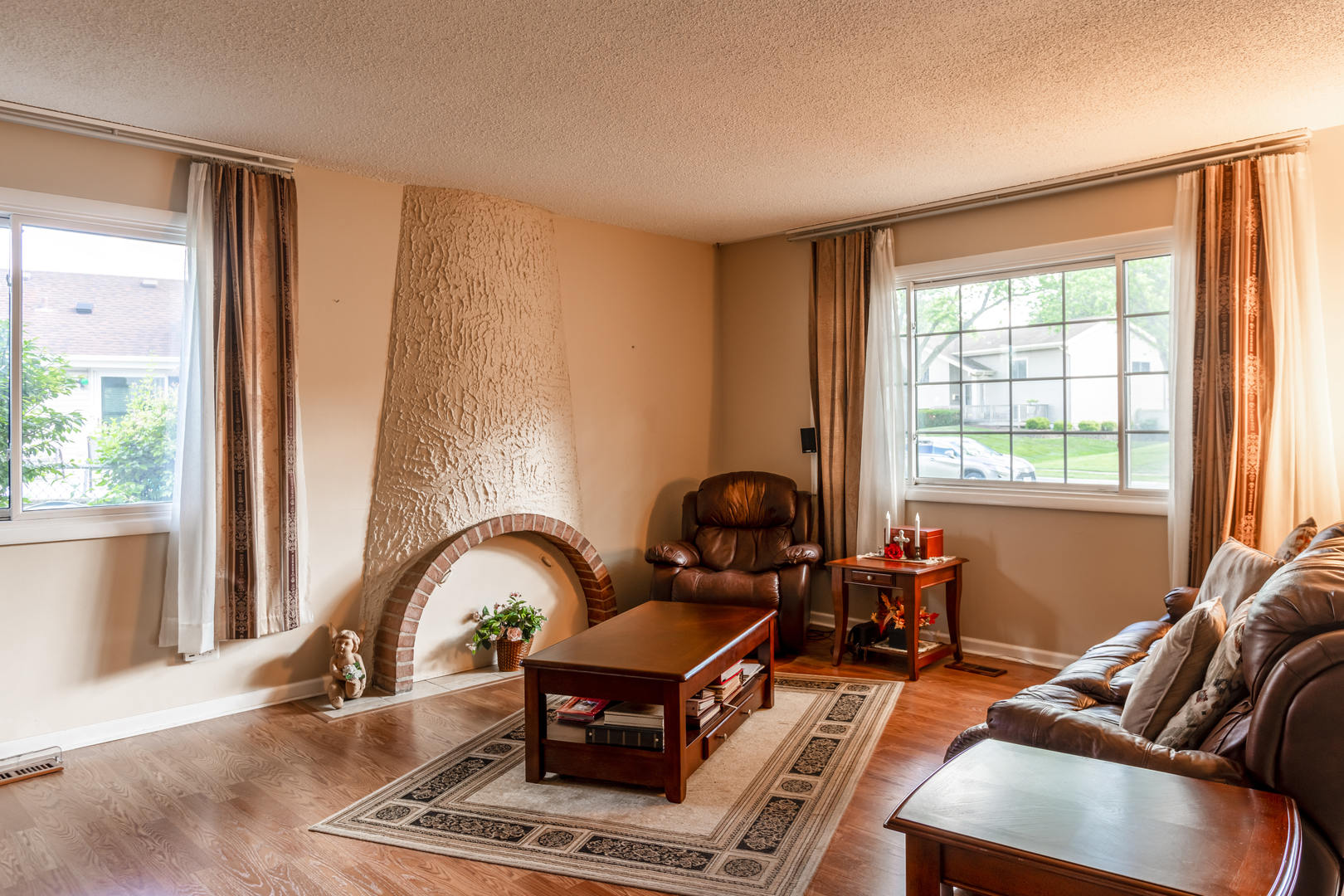 1520 W Beverly Circle