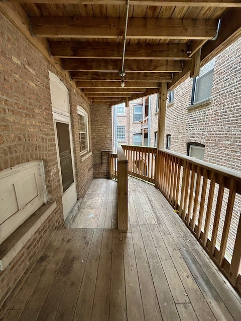 865 W Cornelia Avenue Unit: 1