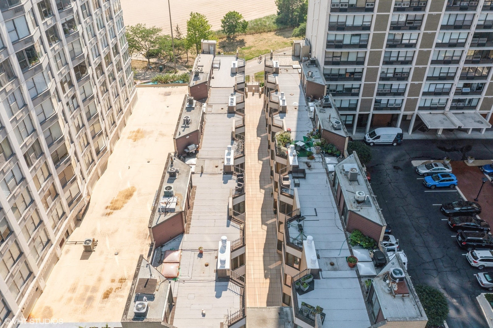 5747 N Sheridan Road Unit: L
