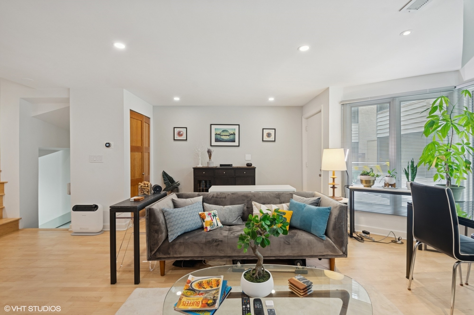 5747 N Sheridan Road Unit: L