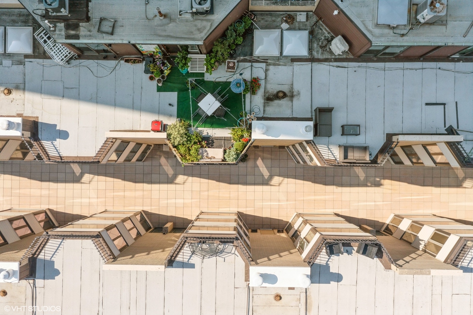 5747 N Sheridan Road Unit: L