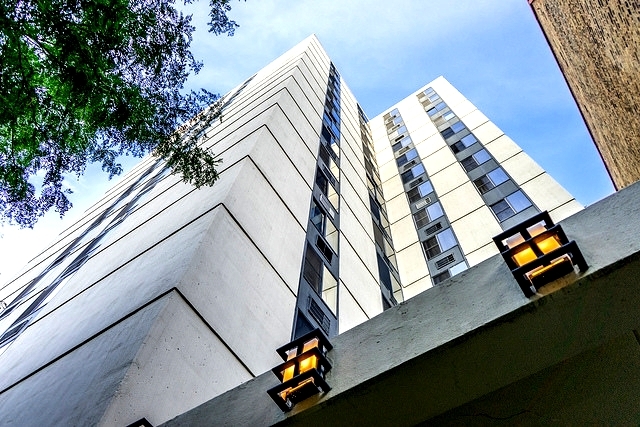 1339 N Dearborn Street Unit: 4A