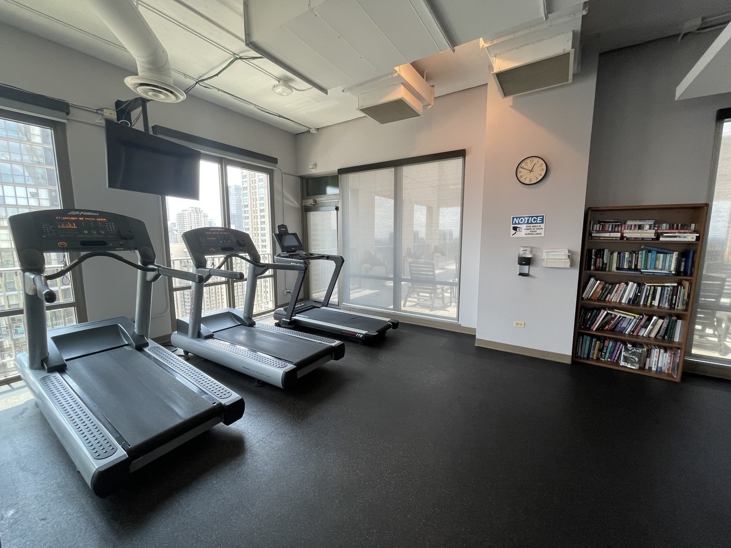 2 E Erie Street Unit: 1105