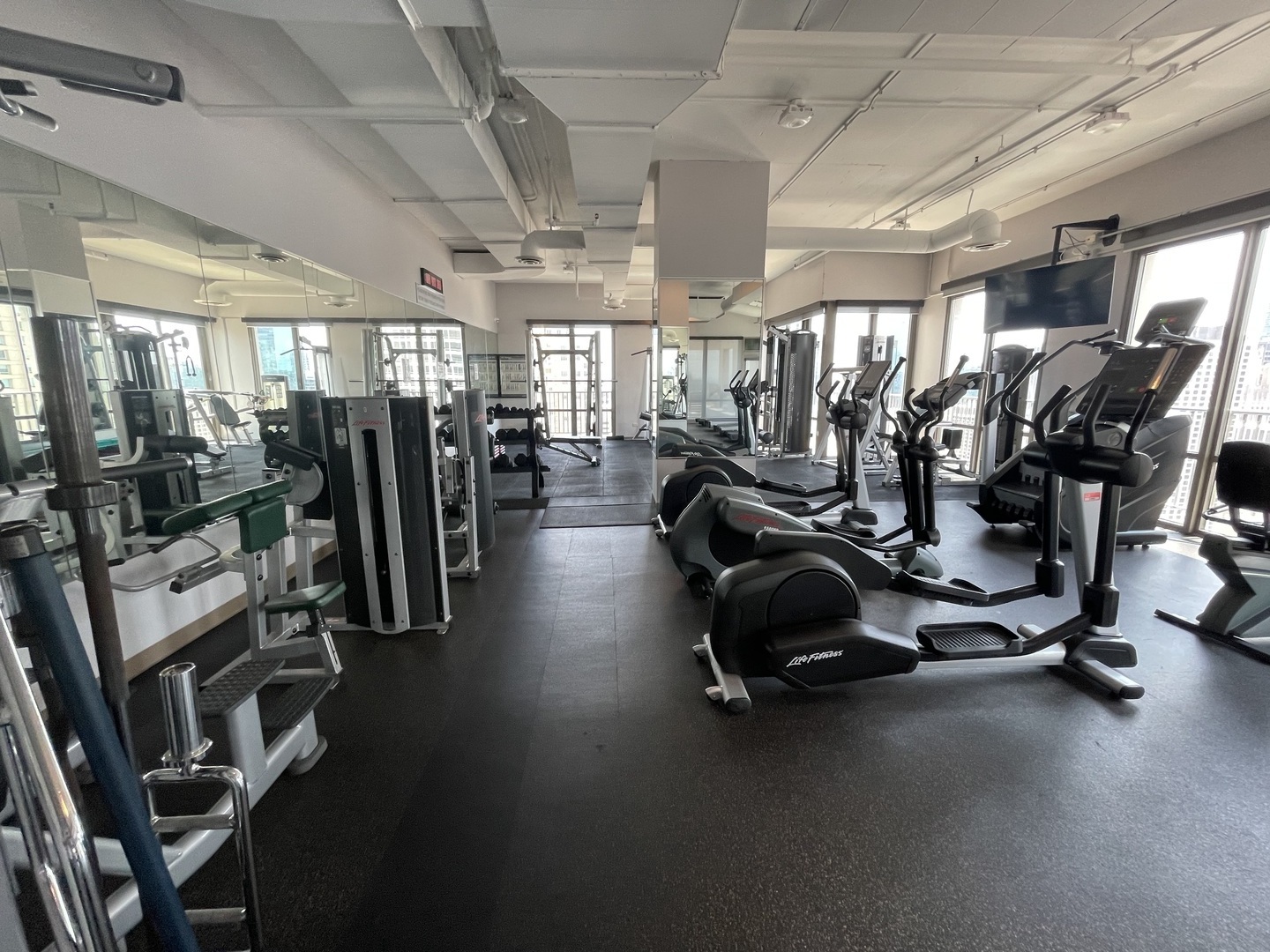 2 E Erie Street Unit: 1105
