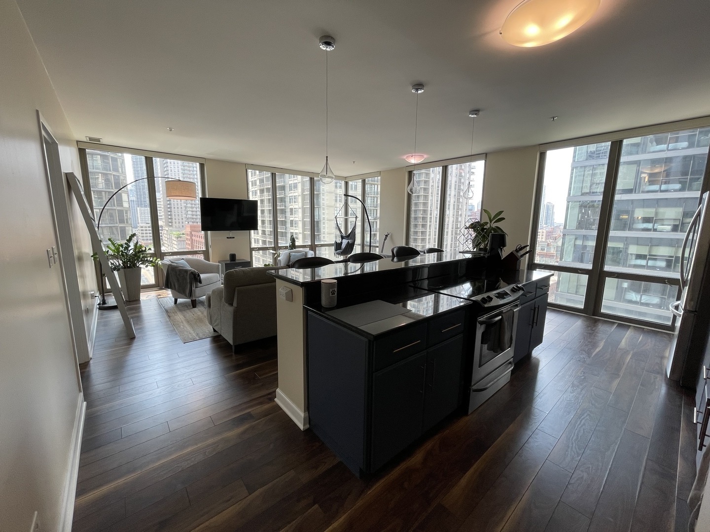2 E Erie Street Unit: 1105