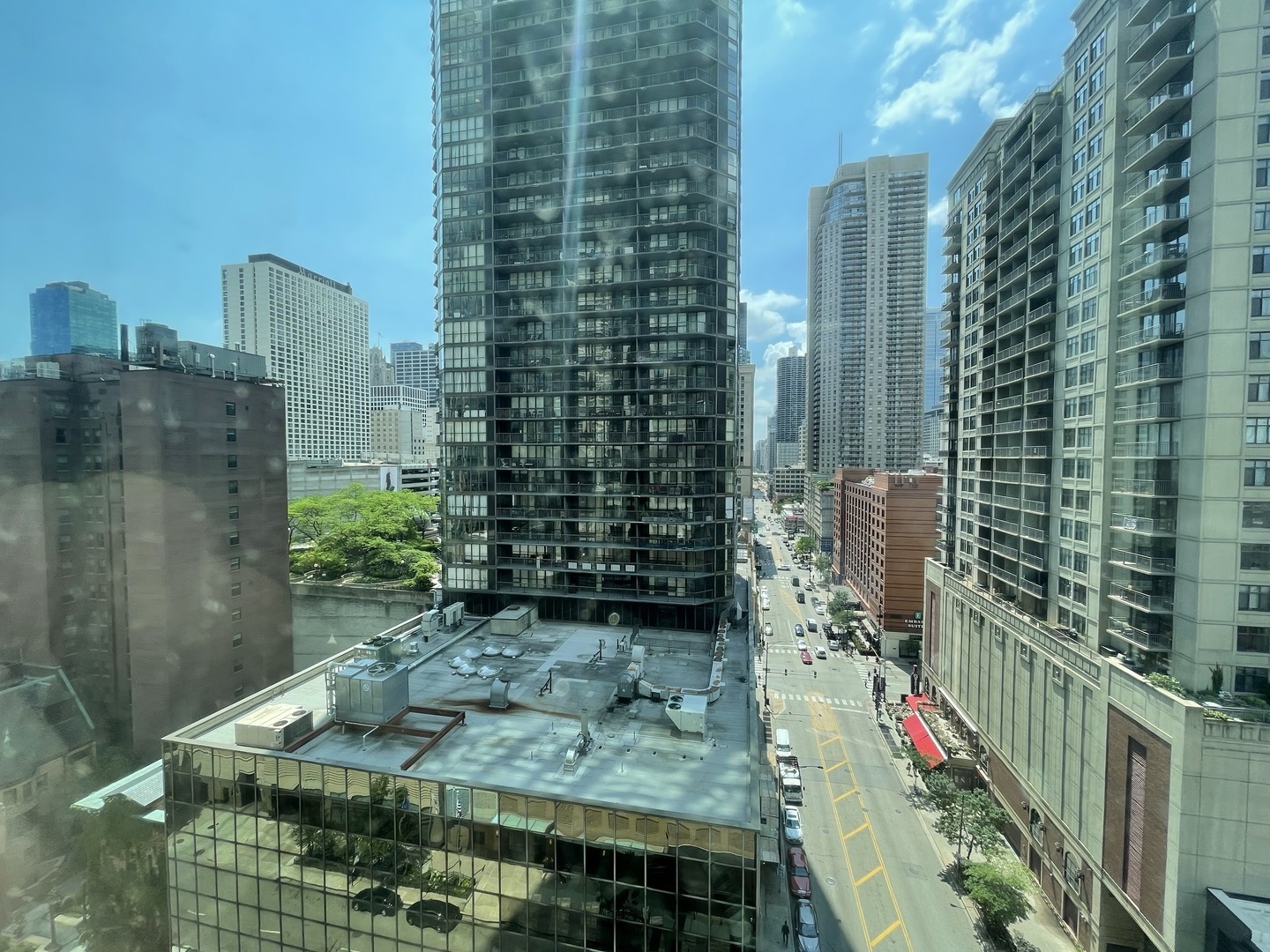 2 E Erie Street Unit: 1105