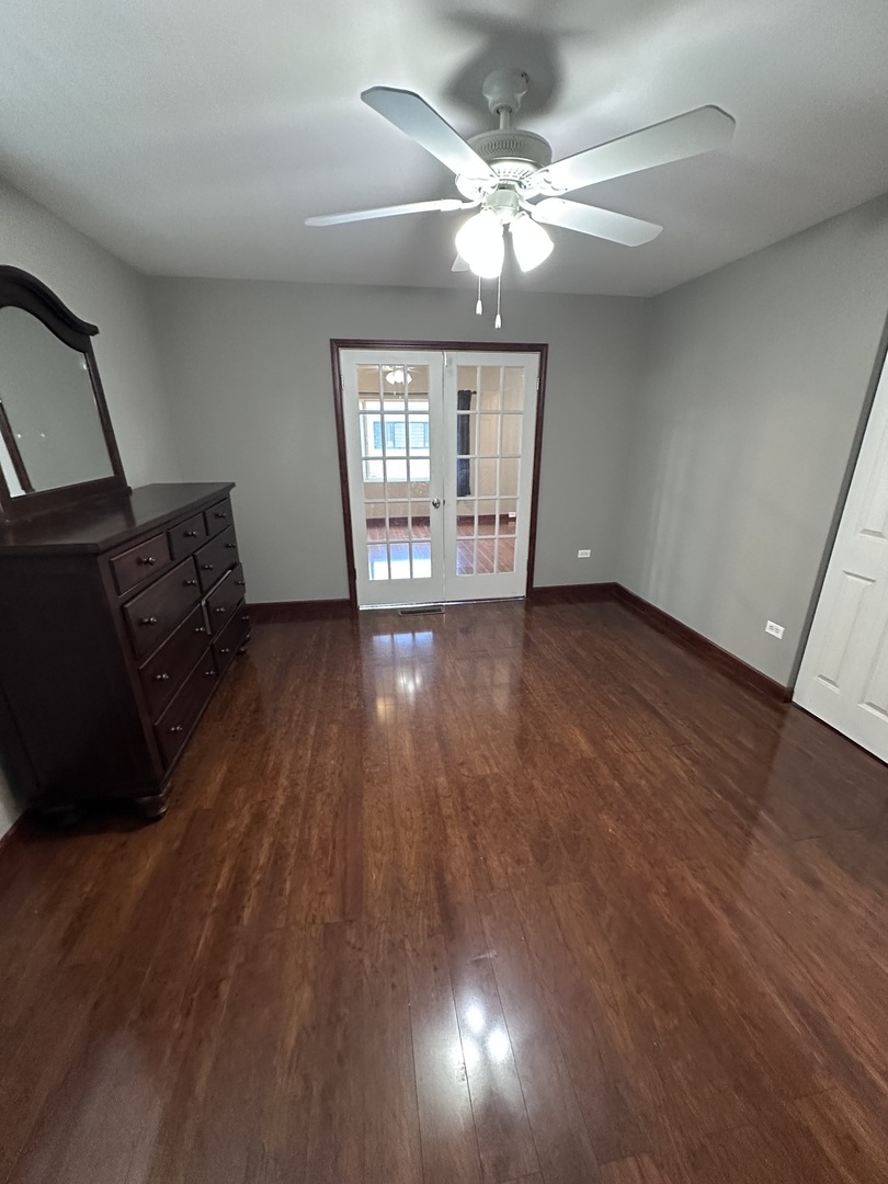 12901 S Marquette Avenue