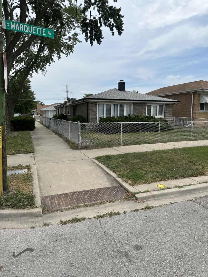 12901 S Marquette Avenue