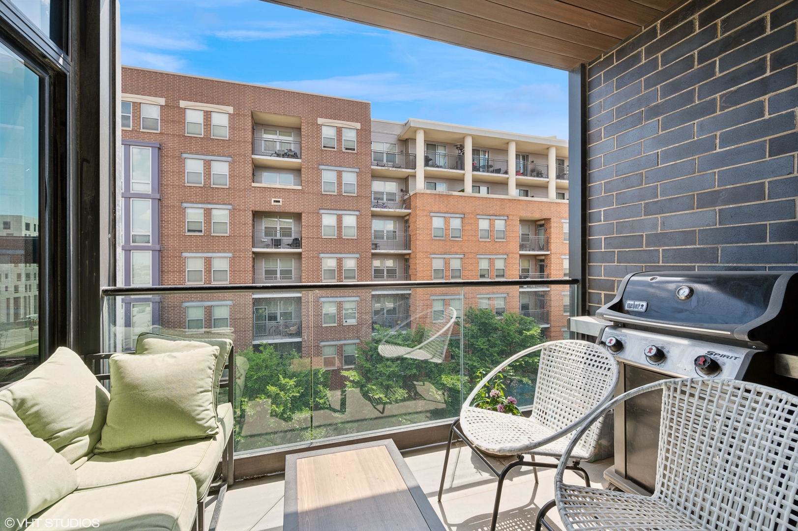 1018 N Larrabee Street Unit: 5S