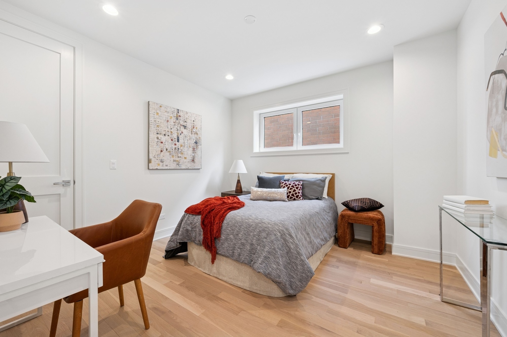 1352 W Diversey Parkway Unit: 2