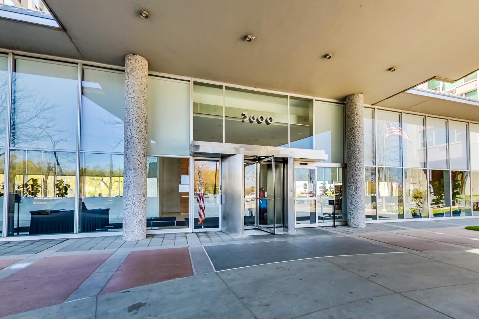 3600 N LAKE SHORE Drive Unit: 2204