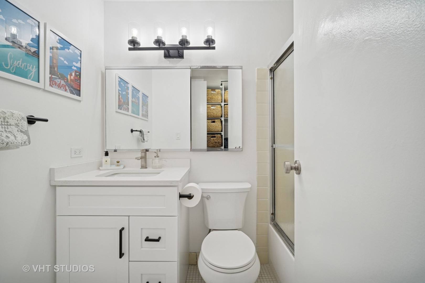 1660 N La Salle Drive Unit: 403