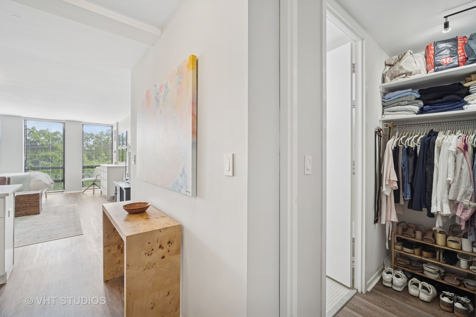 1660 N La Salle Drive Unit: 403