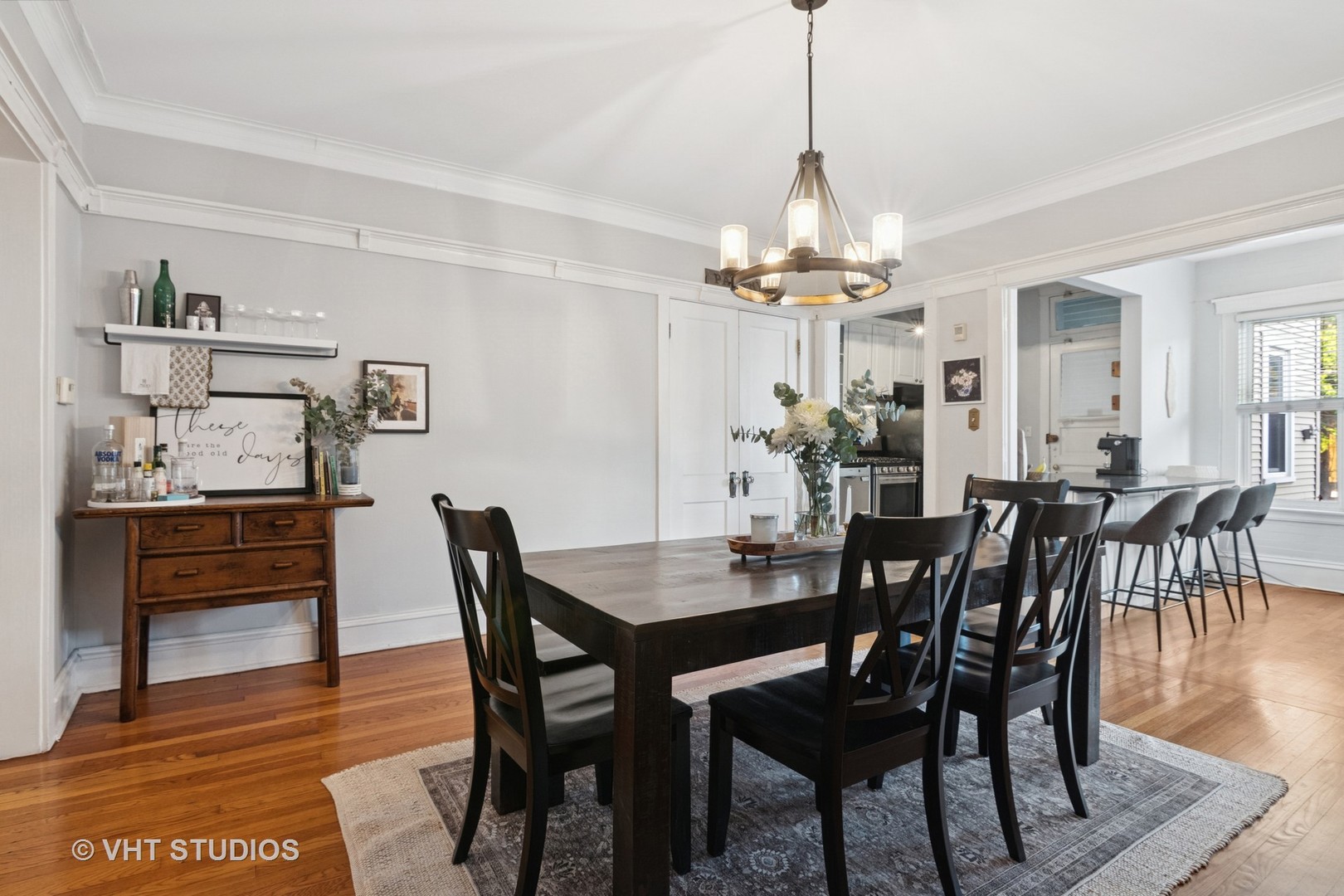 629 W Buckingham Place Unit: 1W