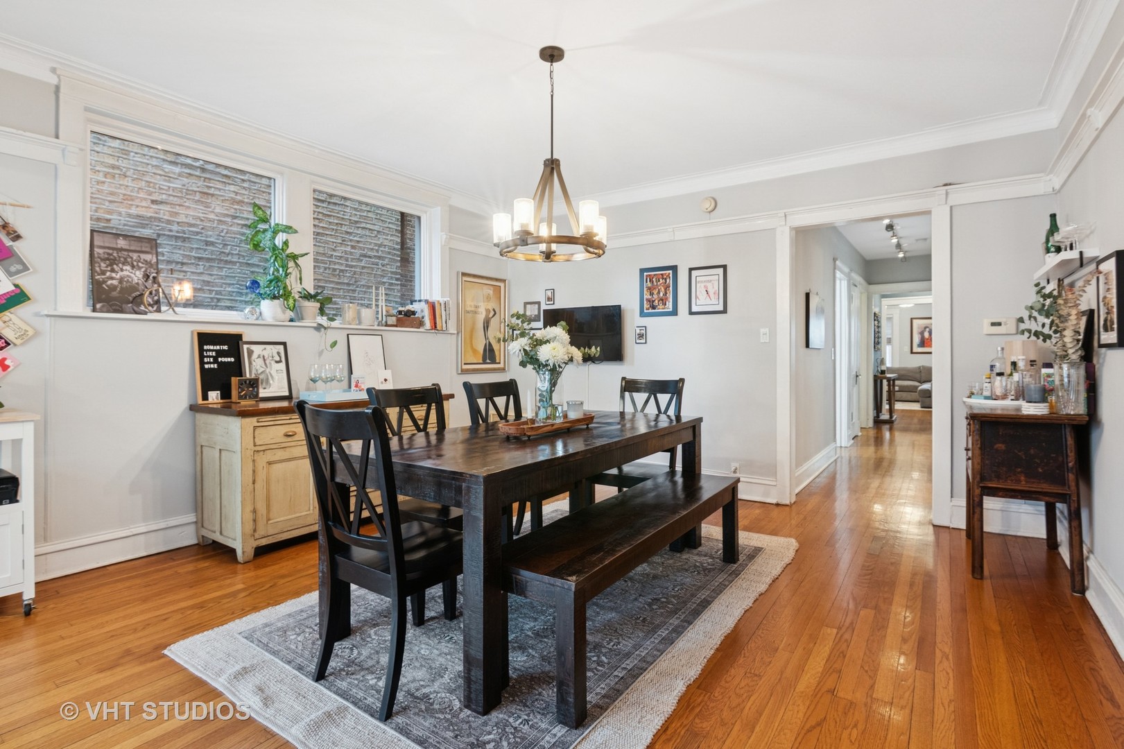 629 W Buckingham Place Unit: 1W
