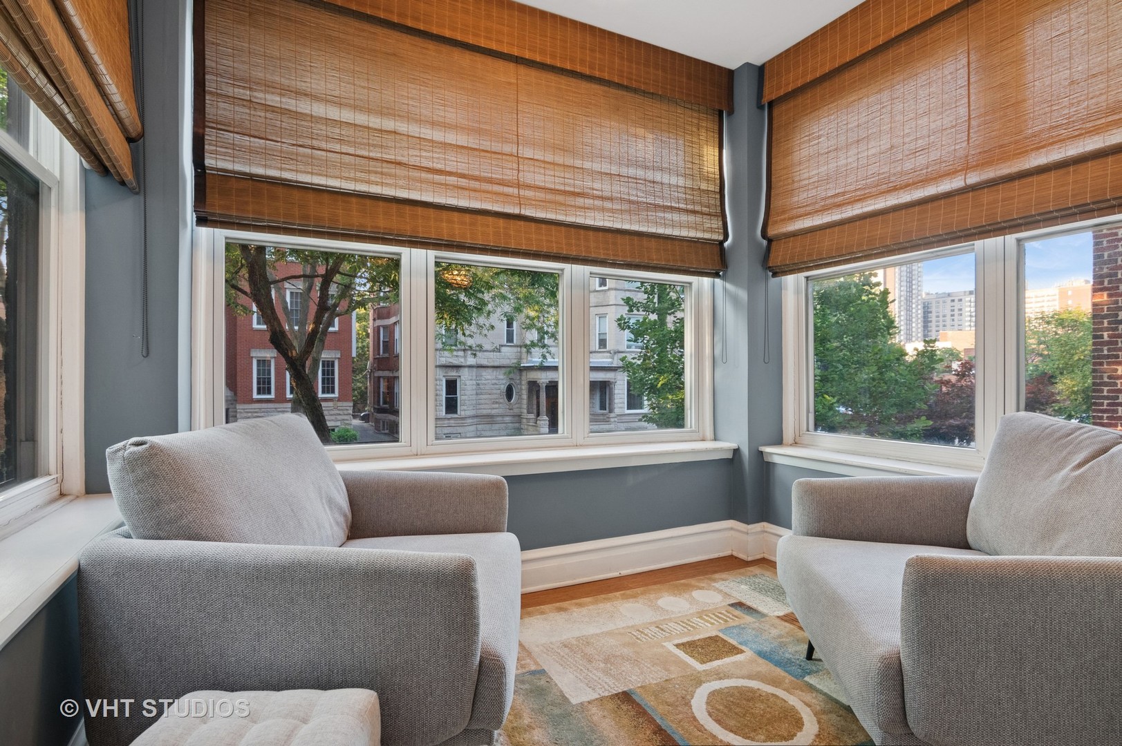 629 W Buckingham Place Unit: 1W