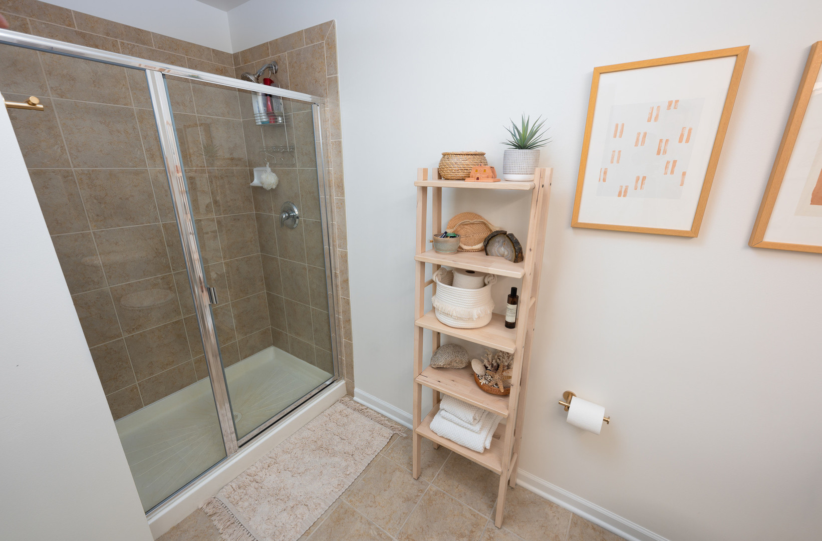 511 W Division Street Unit: 507