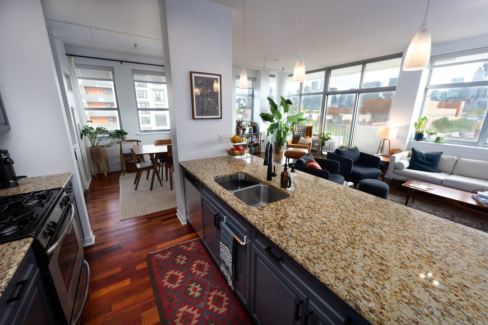 511 W Division Street Unit: 507