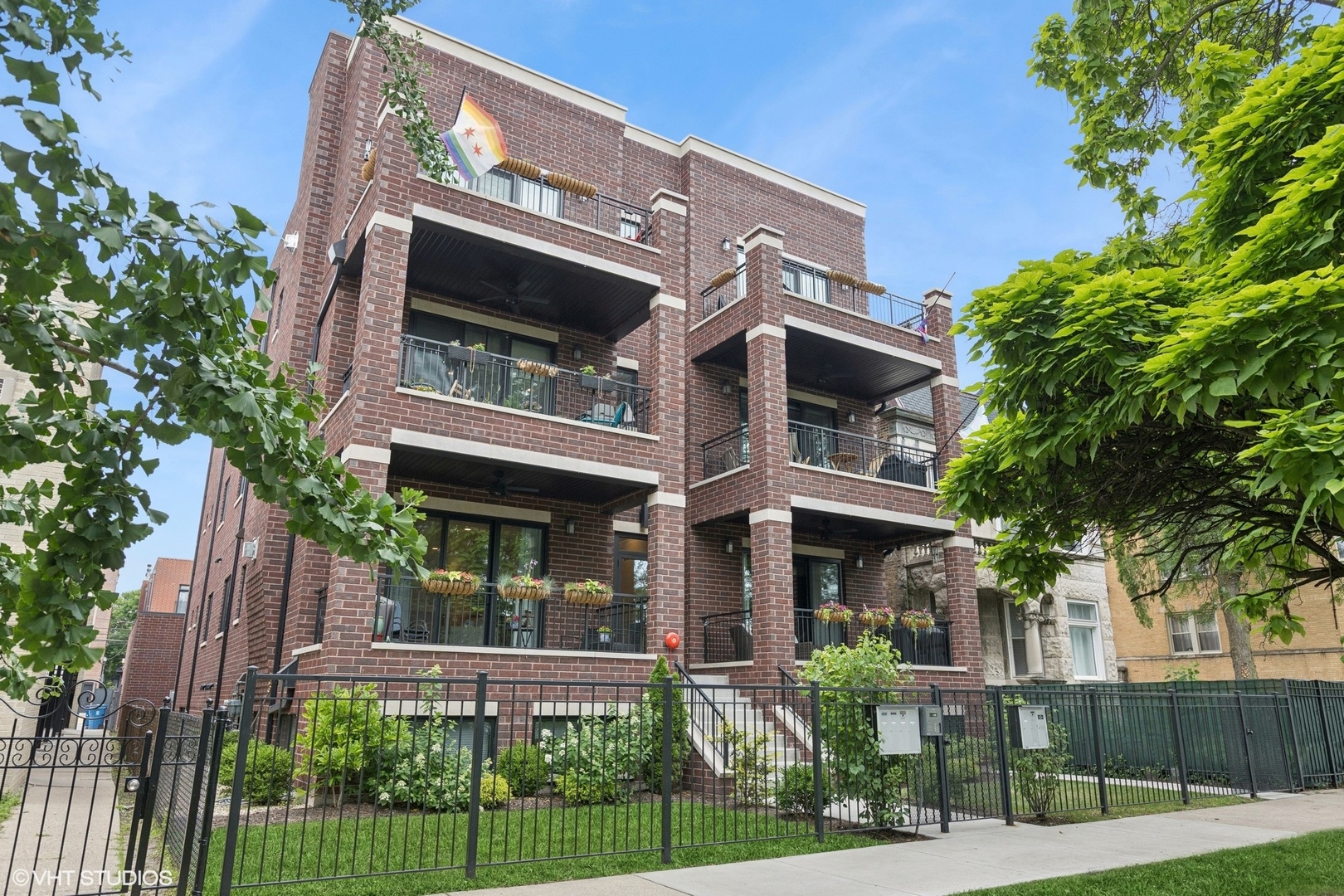 4321 N Paulina Street Unit: 2N