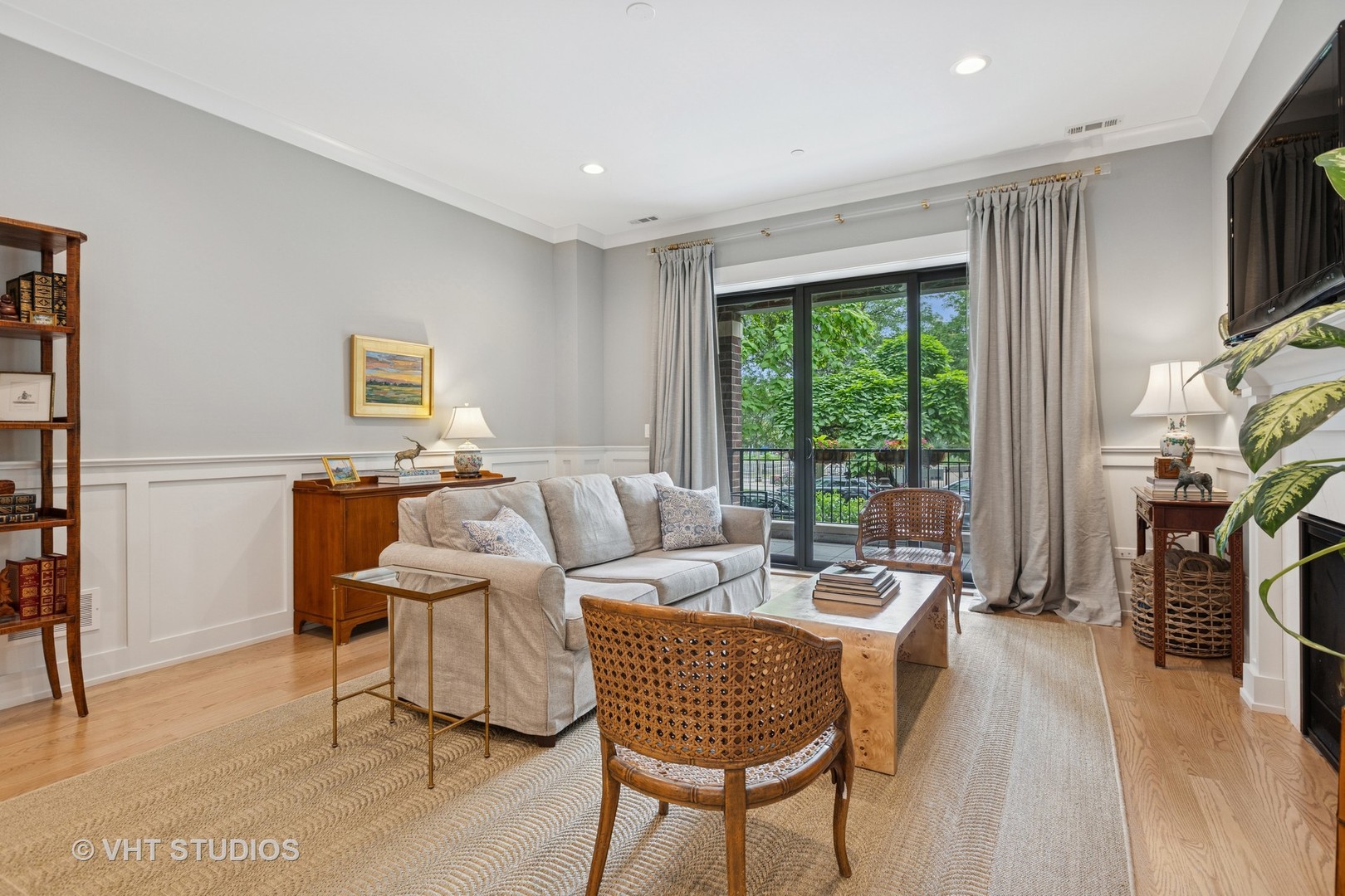 4321 N Paulina Street Unit: 2N