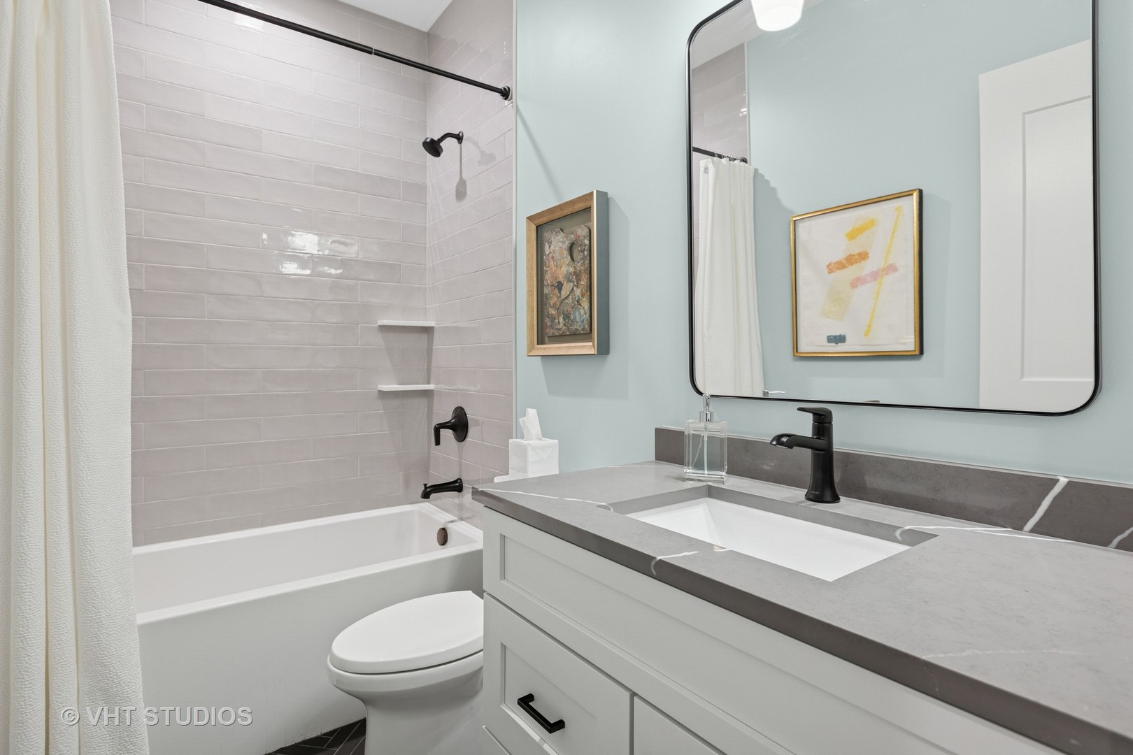 4321 N Paulina Street Unit: 2N