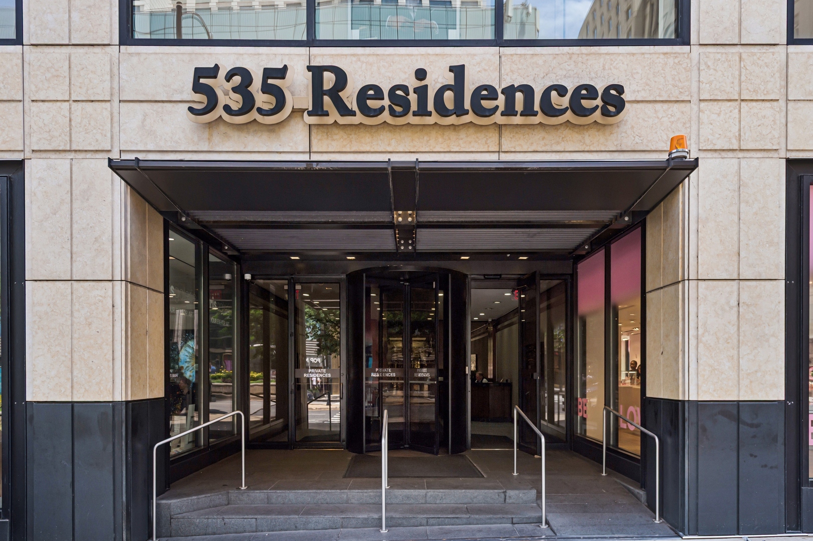 535 N MICHIGAN Avenue Unit: 2515