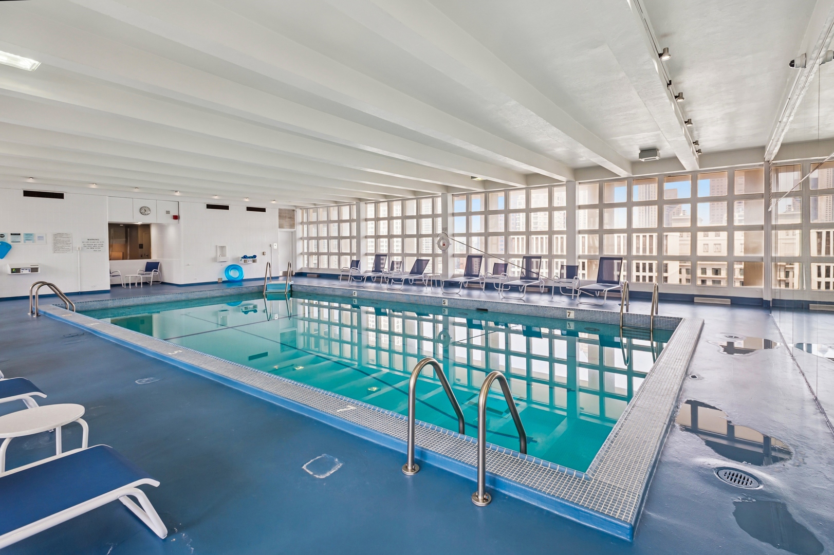 535 N MICHIGAN Avenue Unit: 2515