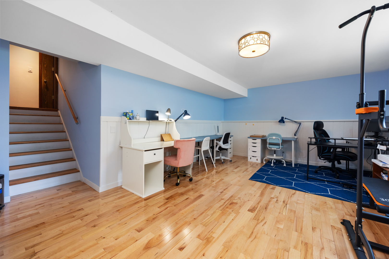1125 Huntleigh Drive