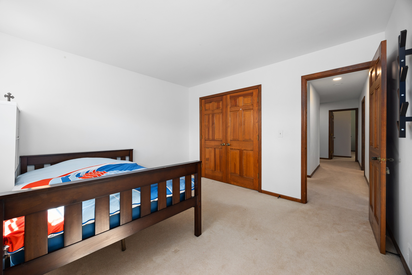 1125 Huntleigh Drive
