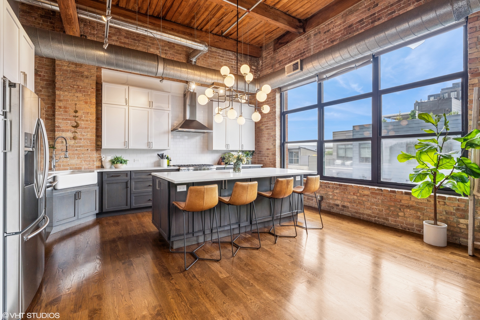 1017 W WASHINGTON Boulevard Unit: 6E