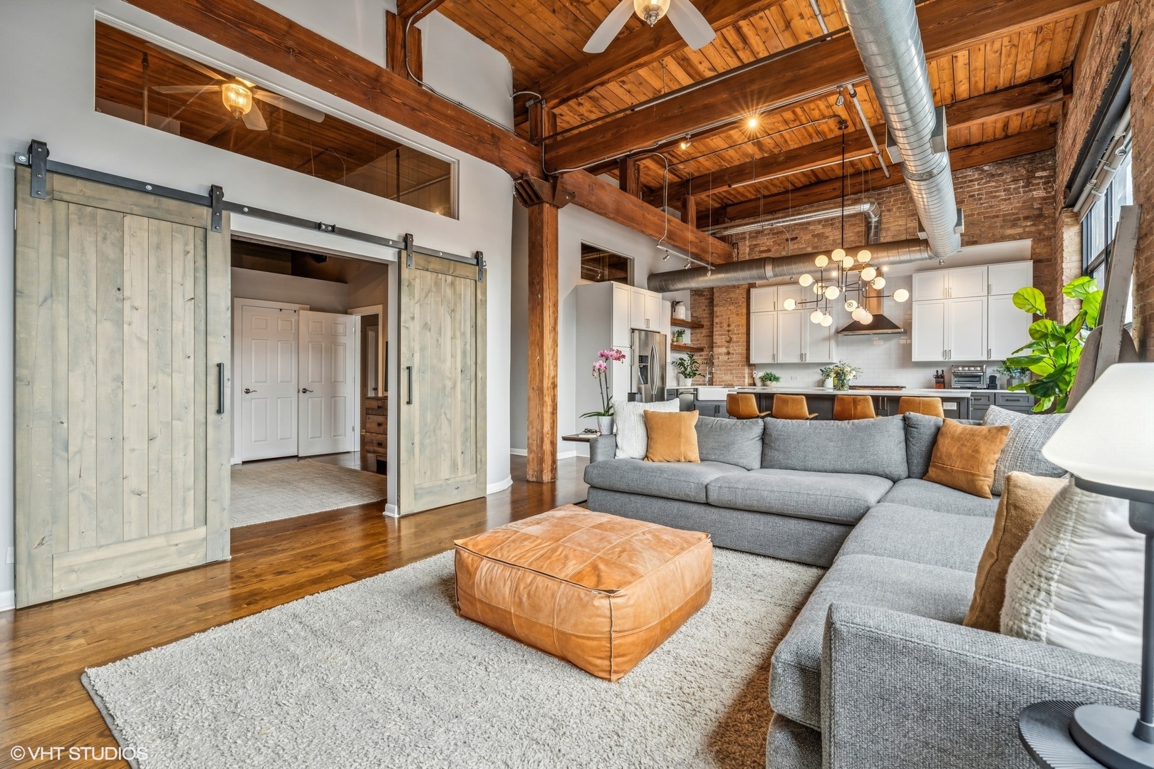 1017 W WASHINGTON Boulevard Unit: 6E