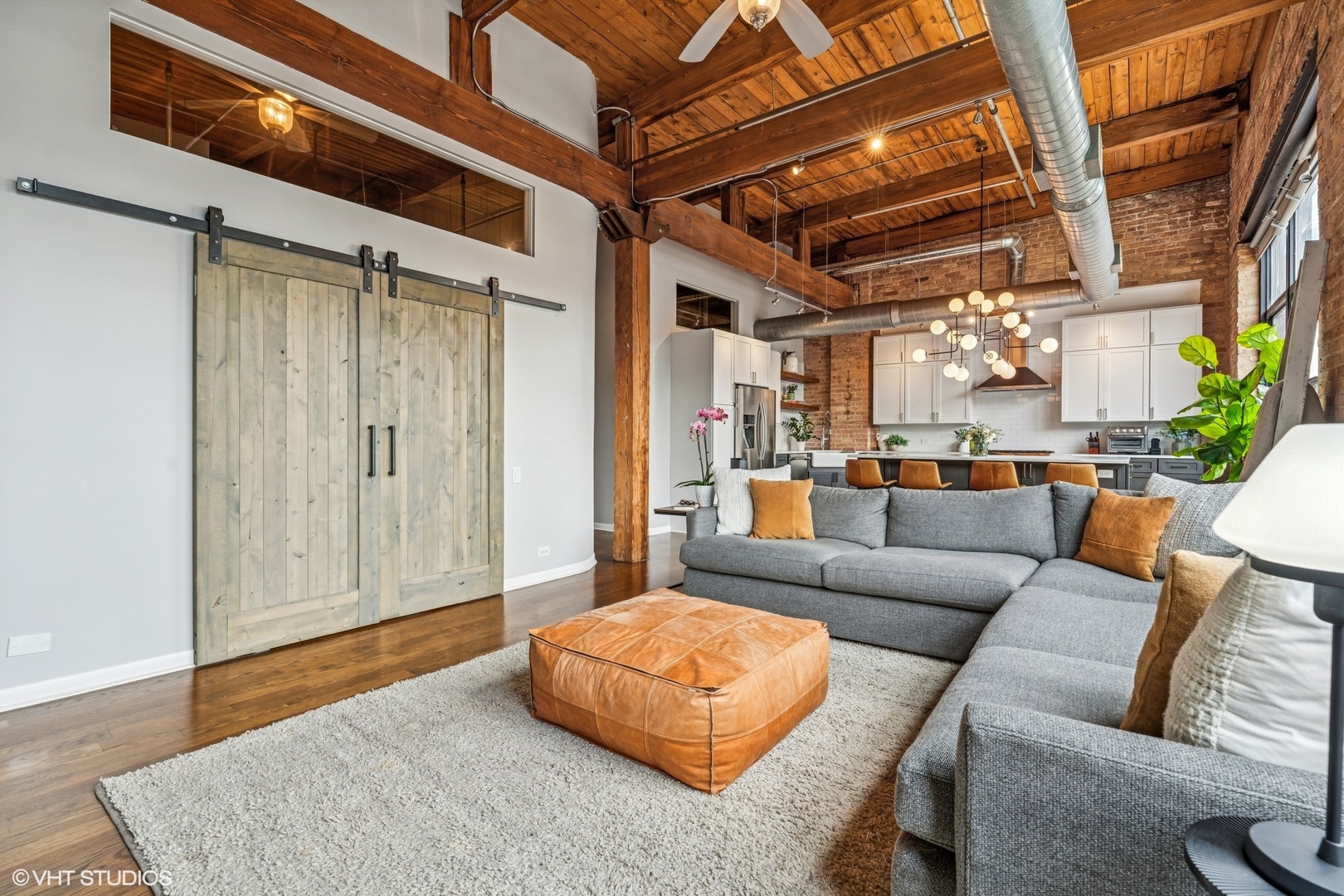 1017 W WASHINGTON Boulevard Unit: 6E