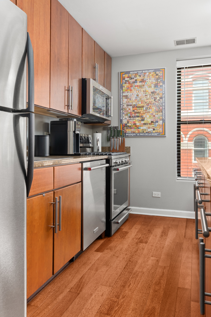 1600 N HALSTED Street Unit: 3C