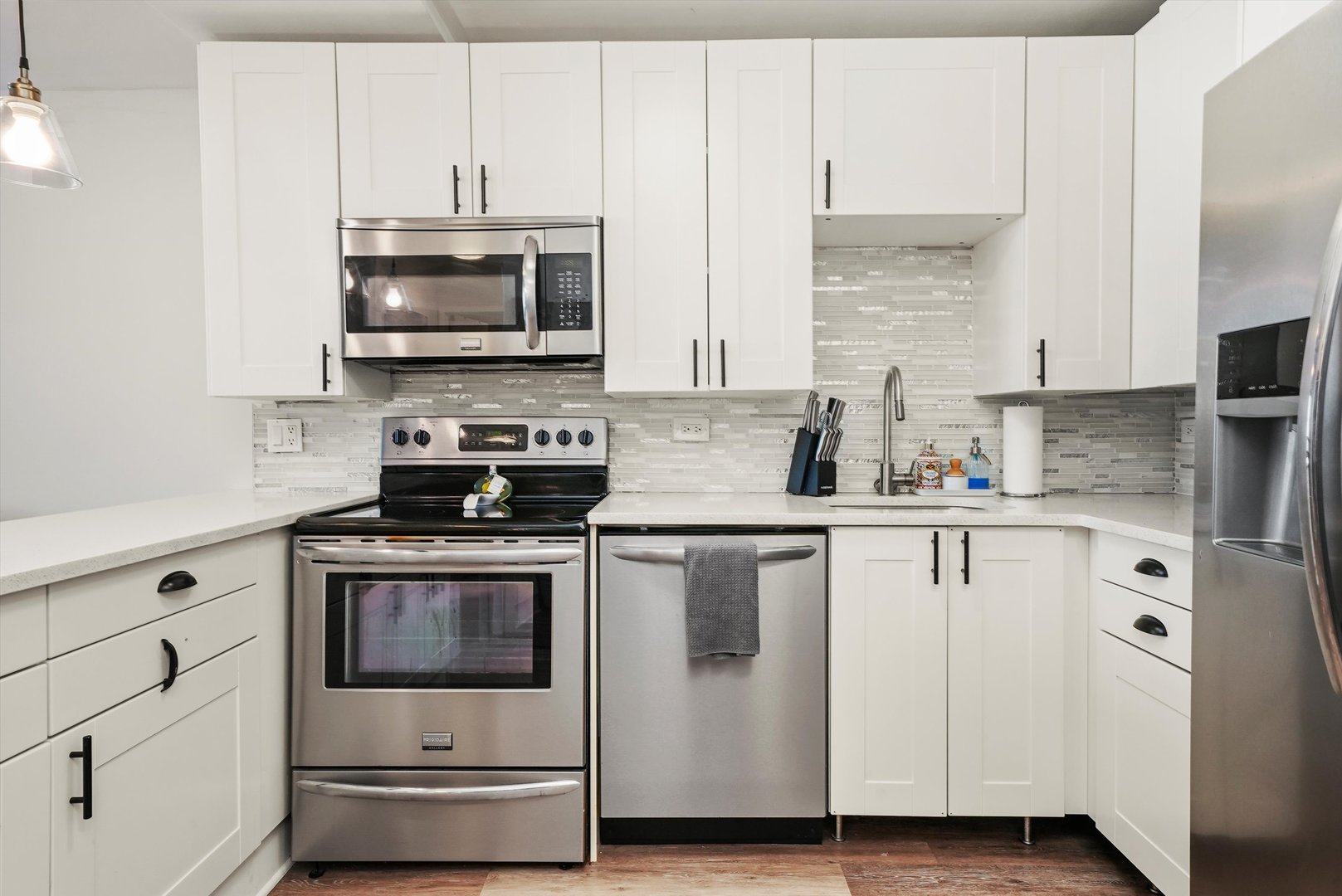 88 W Schiller Street Unit: 1405