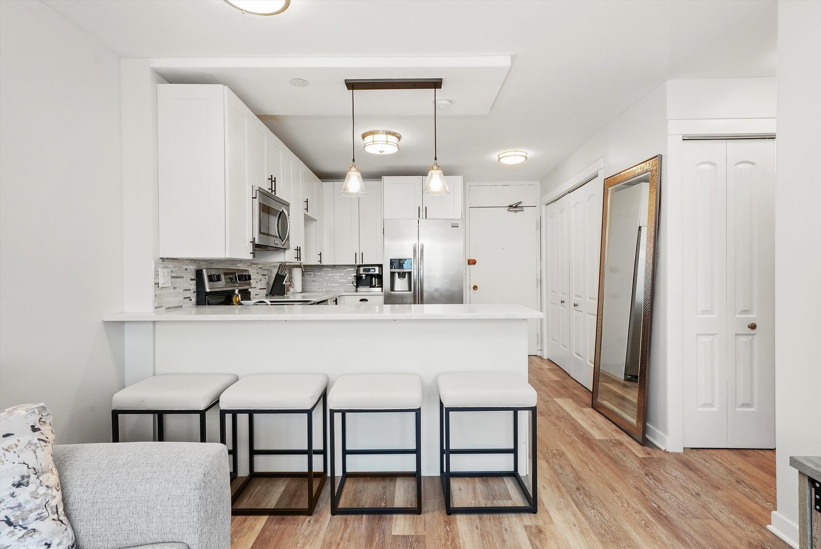 88 W Schiller Street Unit: 1405