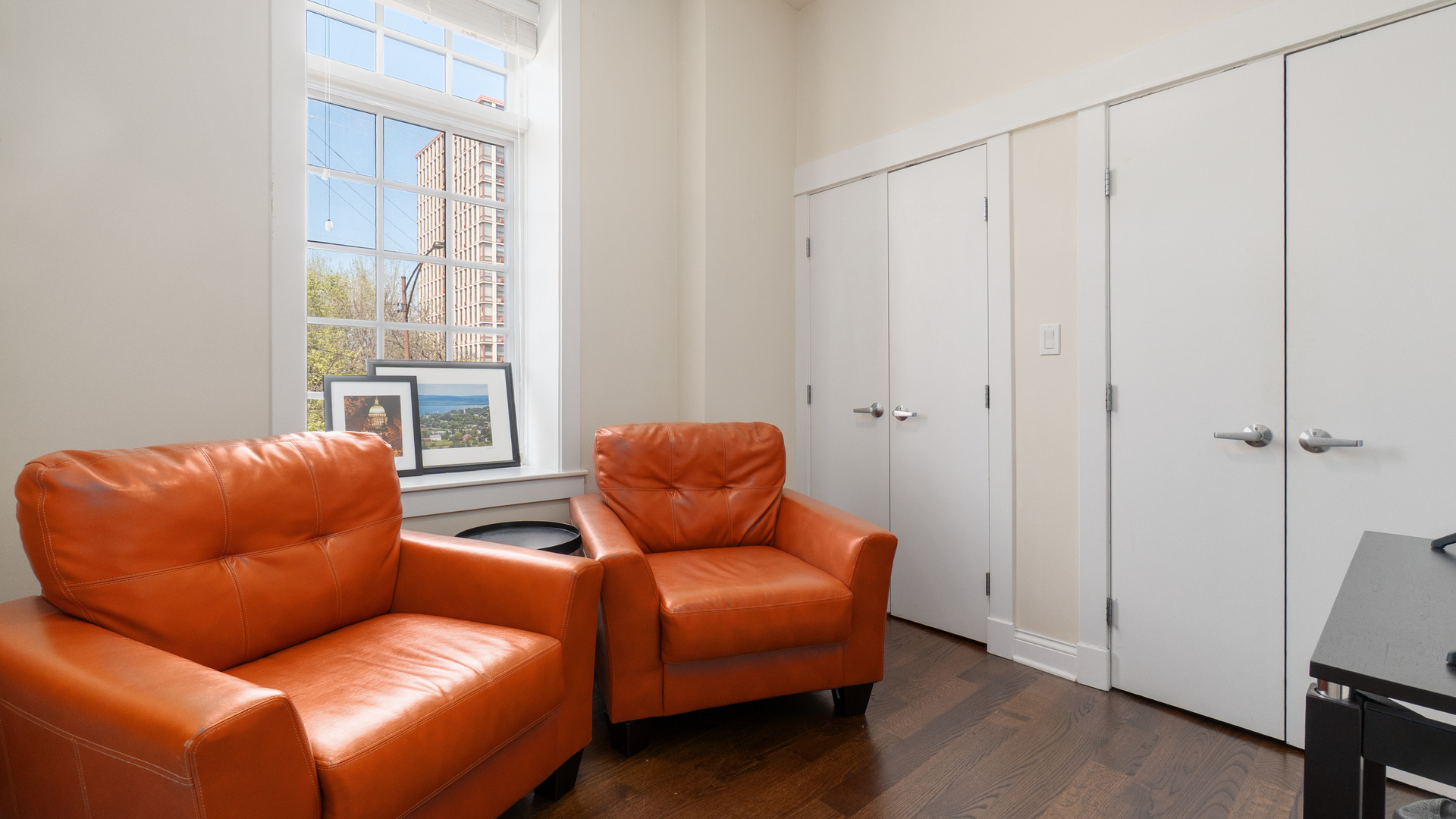 636 N Racine Avenue Unit: 2N