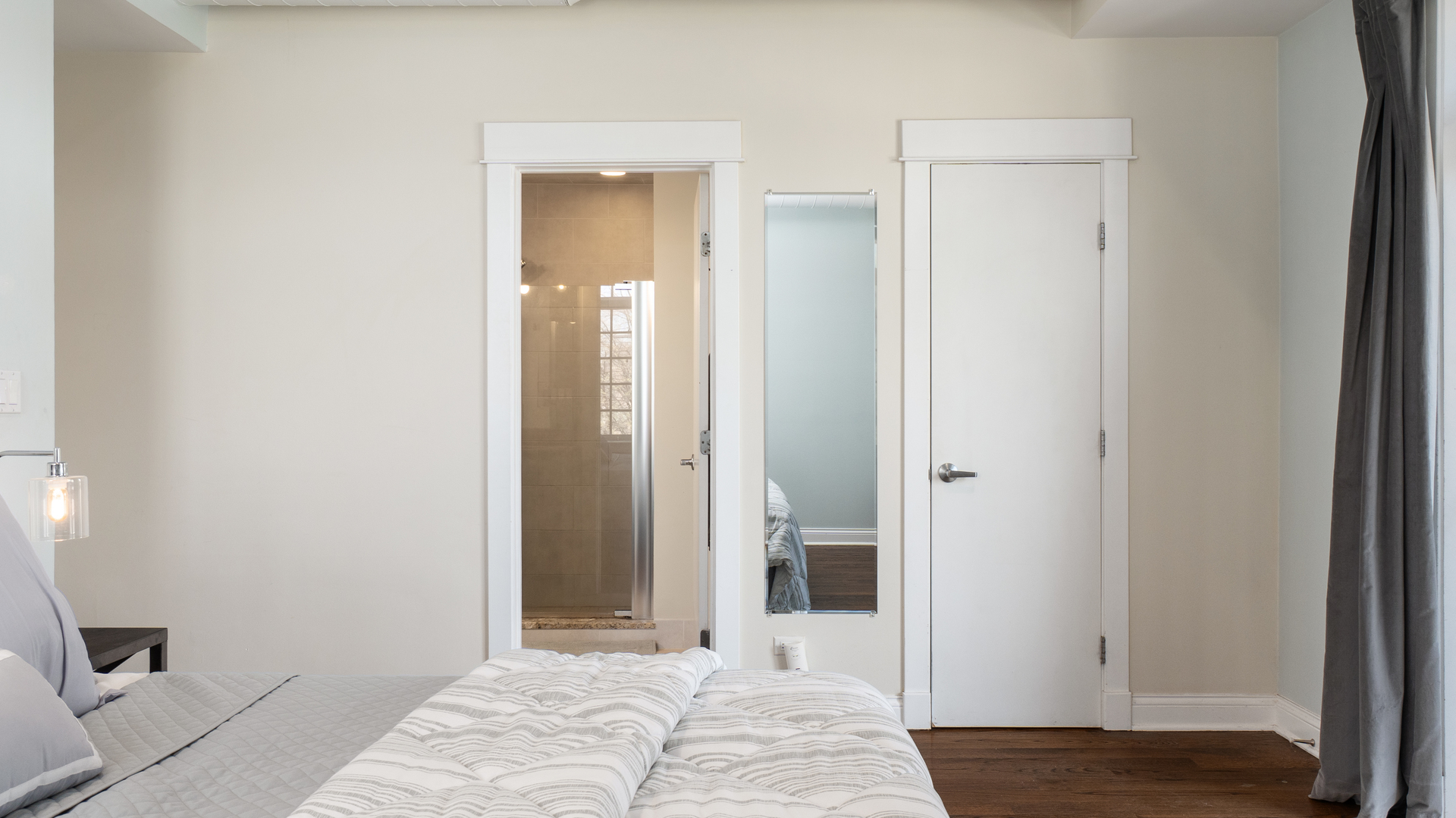 636 N Racine Avenue Unit: 2N
