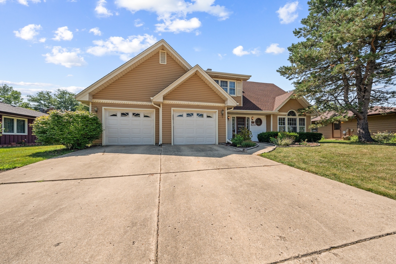104 S Knollwood Drive
