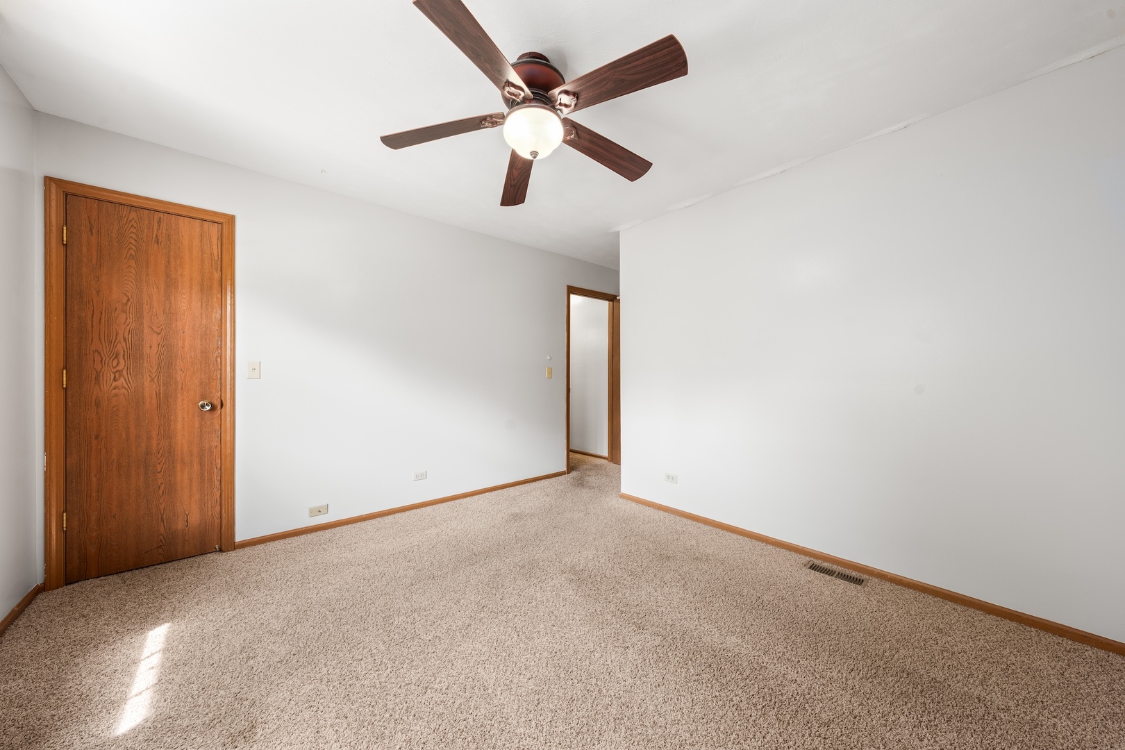 104 S Knollwood Drive
