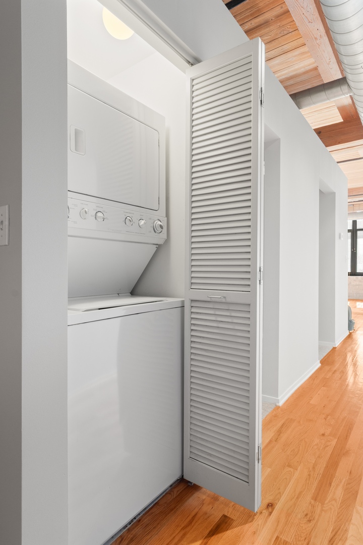 625 W Jackson Boulevard Unit: 602