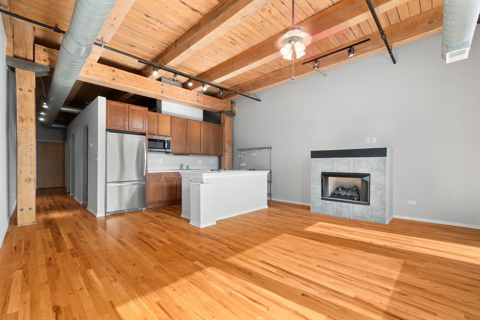 625 W Jackson Boulevard Unit: 602