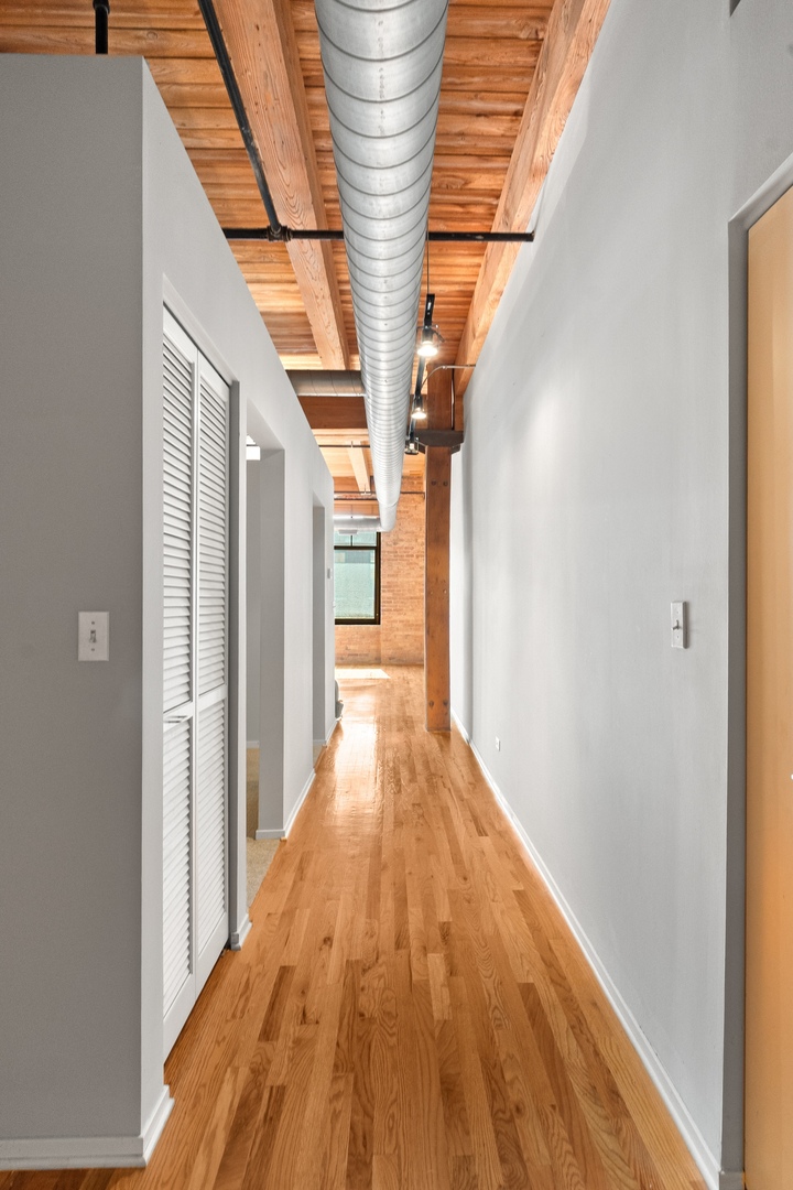 625 W Jackson Boulevard Unit: 602